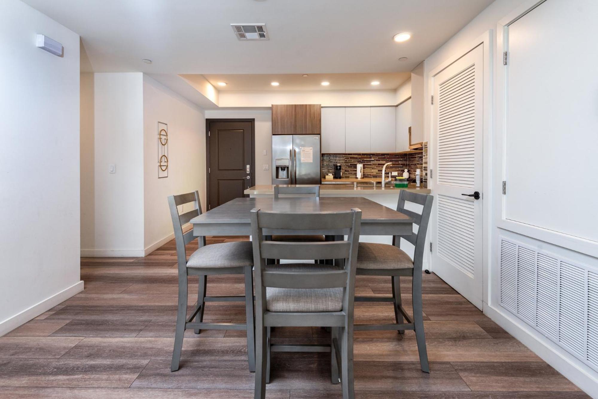 Apartamento Beverly Hills Luxury 2bd 2ba Gated Parking!